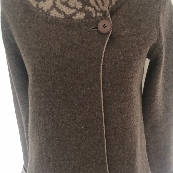 NWOT Chiaramenta Sweater with Leopard collar - Picture 3 of 8